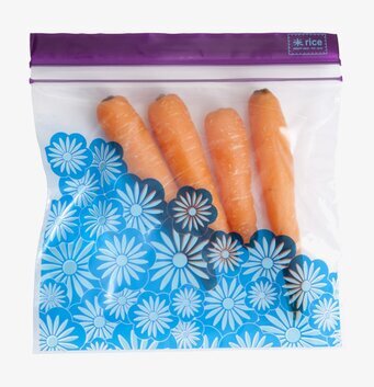 Plastpåse Ziplock Medium Blå från Rice fylld med morötter