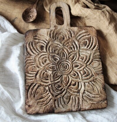 Fleur Skärbräda Rak från Majas Cottage med blommönster