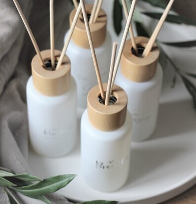 Doftpinnar Throw Kindness Around - Jasmine & Cucumber You're Amazing Sweet Lovely Berries Majas Cottage Doftljus/doftpinnar