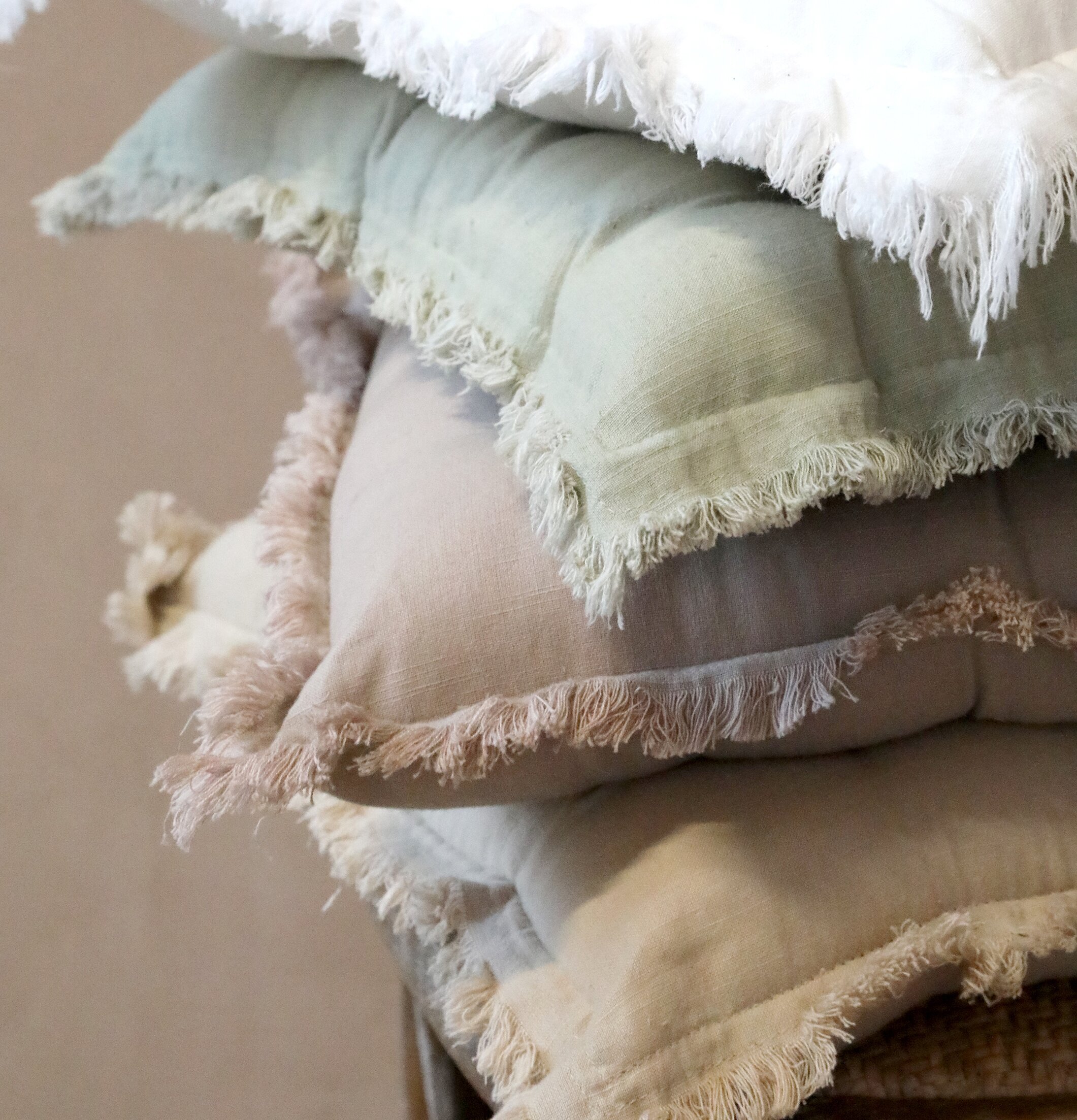 Amiens Stolsyna Med Fransar Taupe från Chic Antique