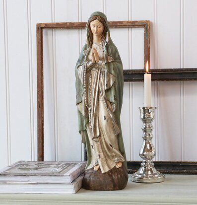 Madonna Med Rosenkrans från Chic Antique i antik grön klädnad
