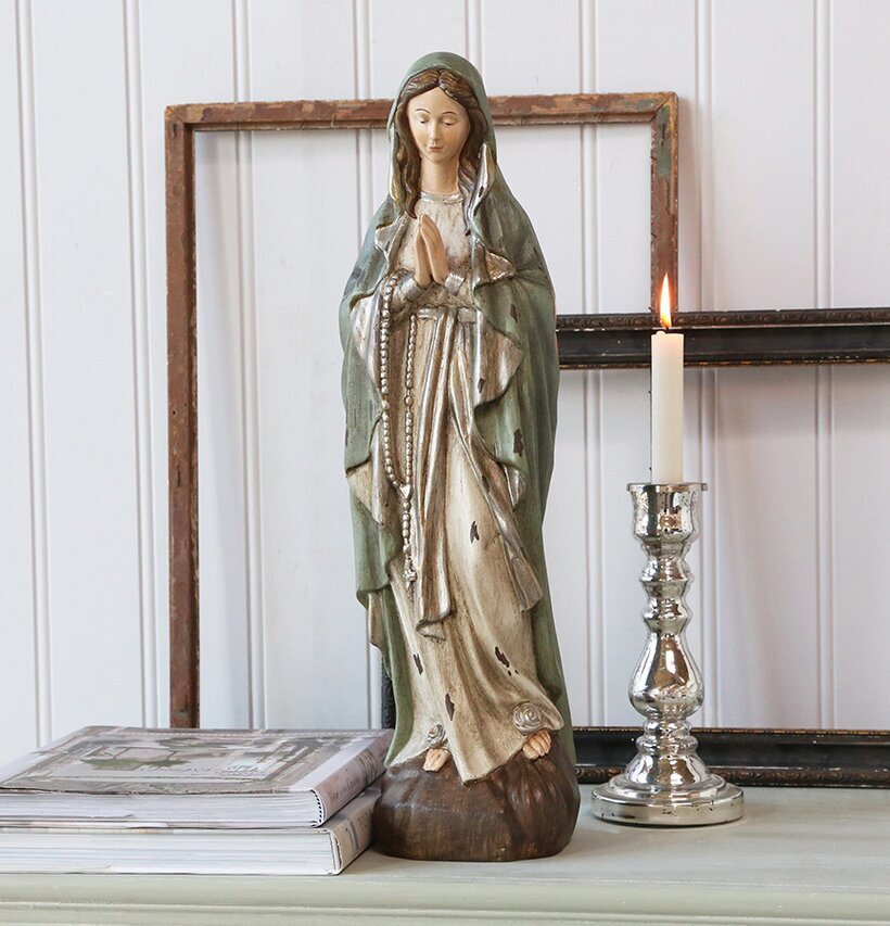 Madonna Med Rosenkrans från Chic Antique i antik grön klädnad