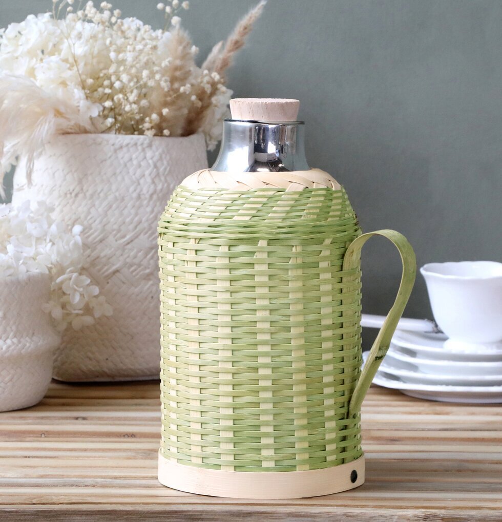 Termos Flätad Bambu Verte från Chic Antique med dekorationer