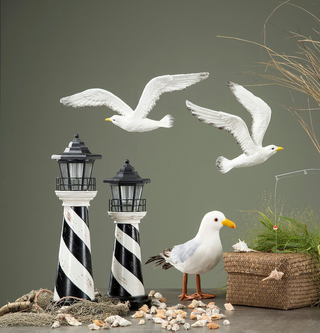 Lampa Fyr Med Solcell från A Lot Decoration i nautisk miljö