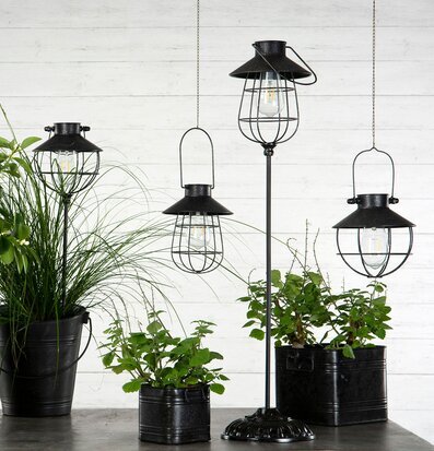 Lampa Solcell LED Fot Rund från A Lot Decoration i trädgård