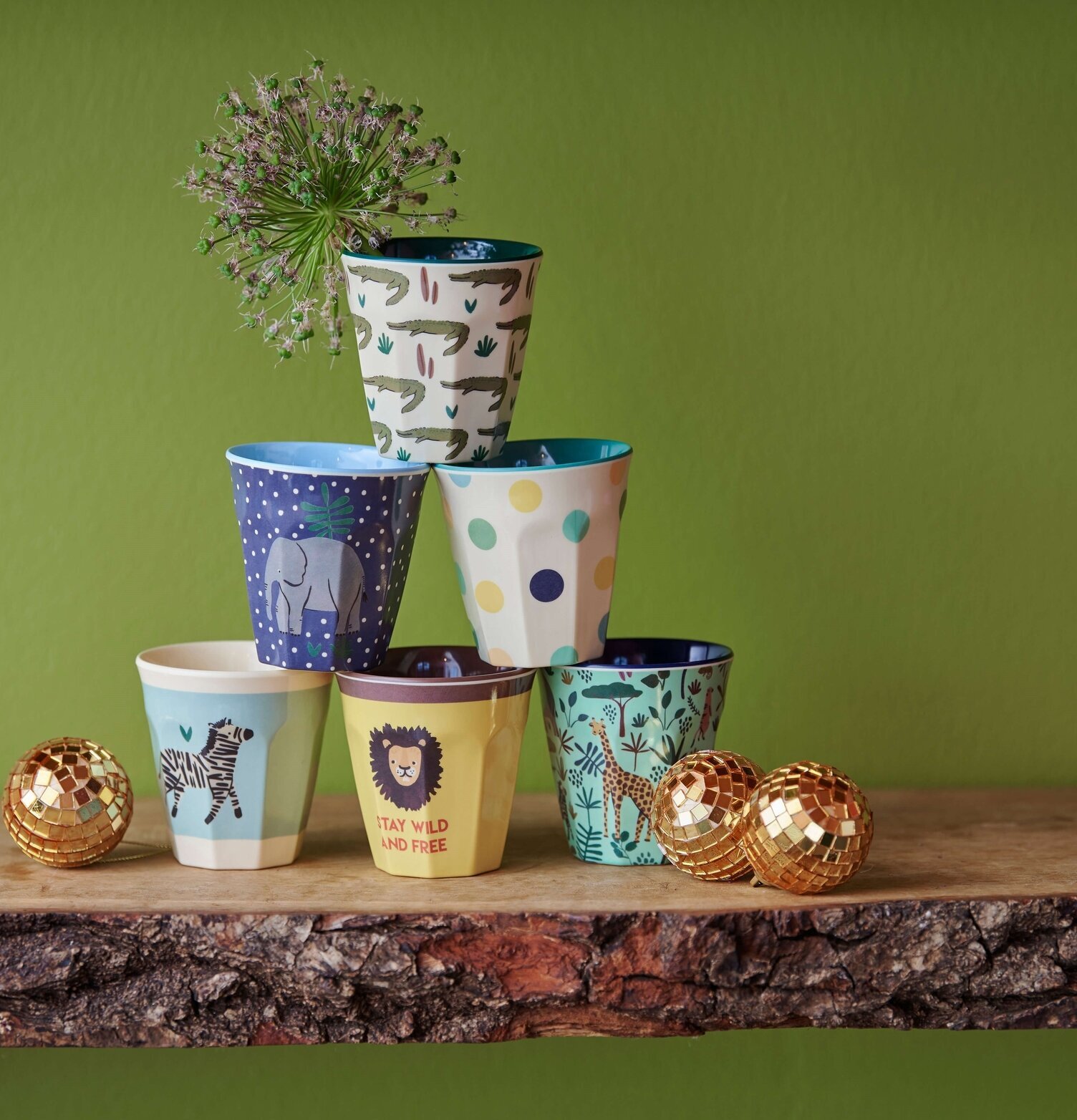 Mugg Green Dots Print från Rice med färgglada prickar