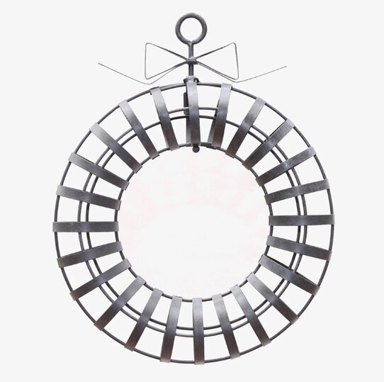 Krans Ø 40 Cm från Eldgarden med nätliknande metallstruktur