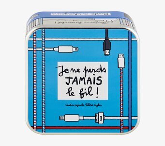 Bild av modern och stilfull plåtburk för förvaring