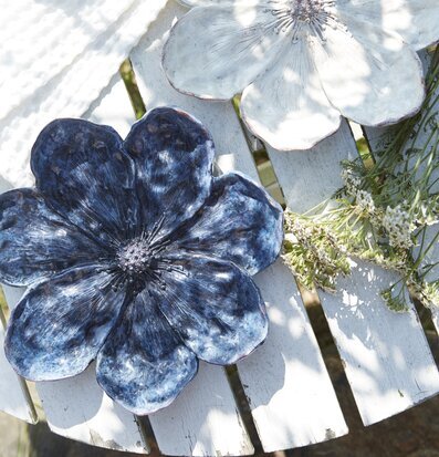 Trädgårdsdekoration Blomma Blå Melerad Liten från Wikholm Form