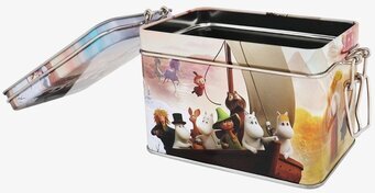 Bild av teburk med Muminmotiv och seglingsäventyr