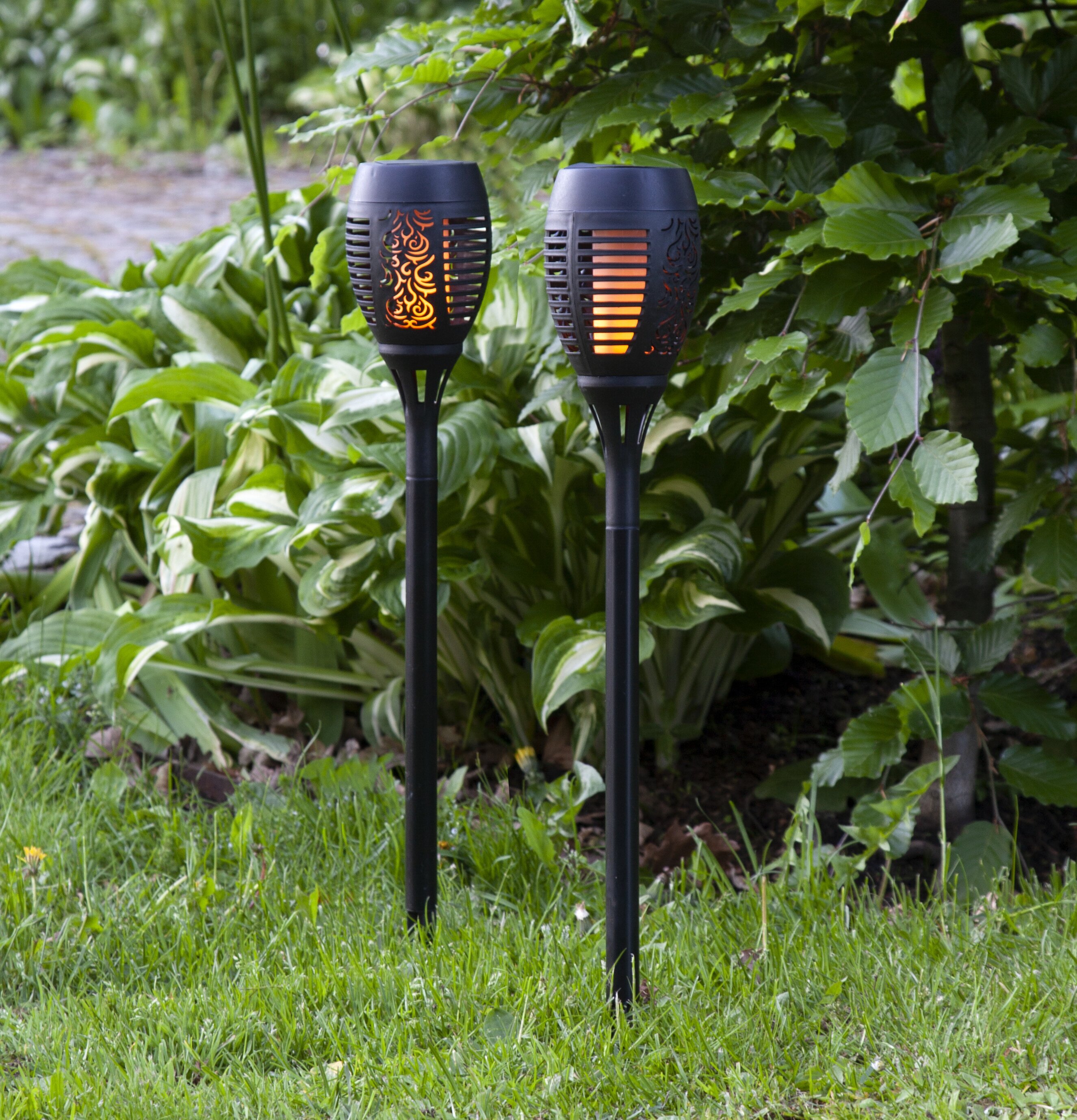 Solcellsbelysning Flame 2-Pack från Star Trading i trädgård