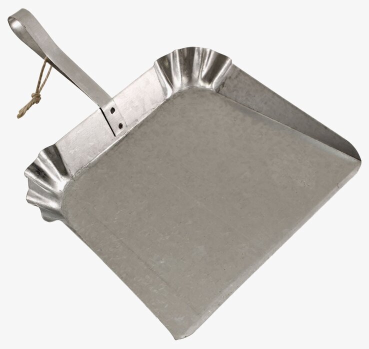 Skyffel Zink från Strömshaga i minimalistisk miljö