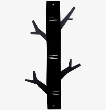 Hängare Björk svart från Pluto Produkter på ljus vägg