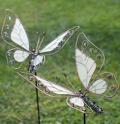 Fjäril Självlysande Pinne från Multi Agentur i trädgård