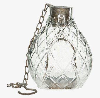 Foto av glaslykta med kedja för stilfull inredning