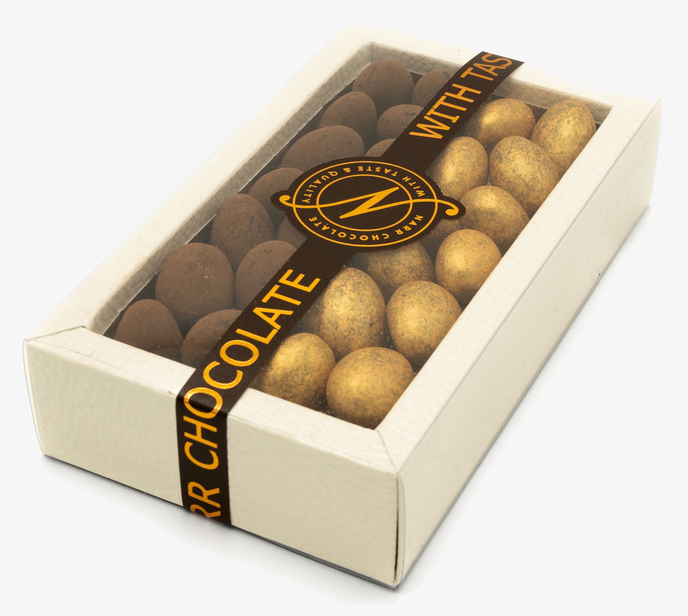 Bild av elegant förpackning med lyxiga chokladmandlar