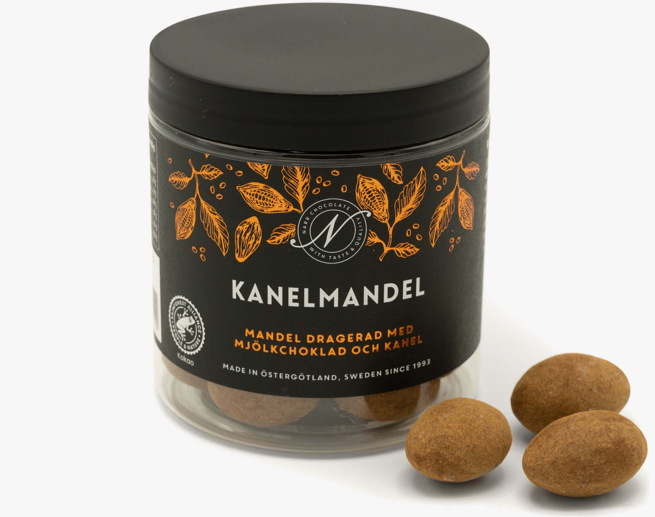 Bild av stilfull förpackning med kanelmandel och choklad