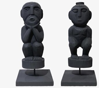 Woodo Figurin Svart från Wikholm Form, två handgjorda figurer