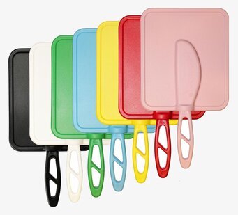 Brelock 600 g skärbrädor i olika färger, varumärket Brelock