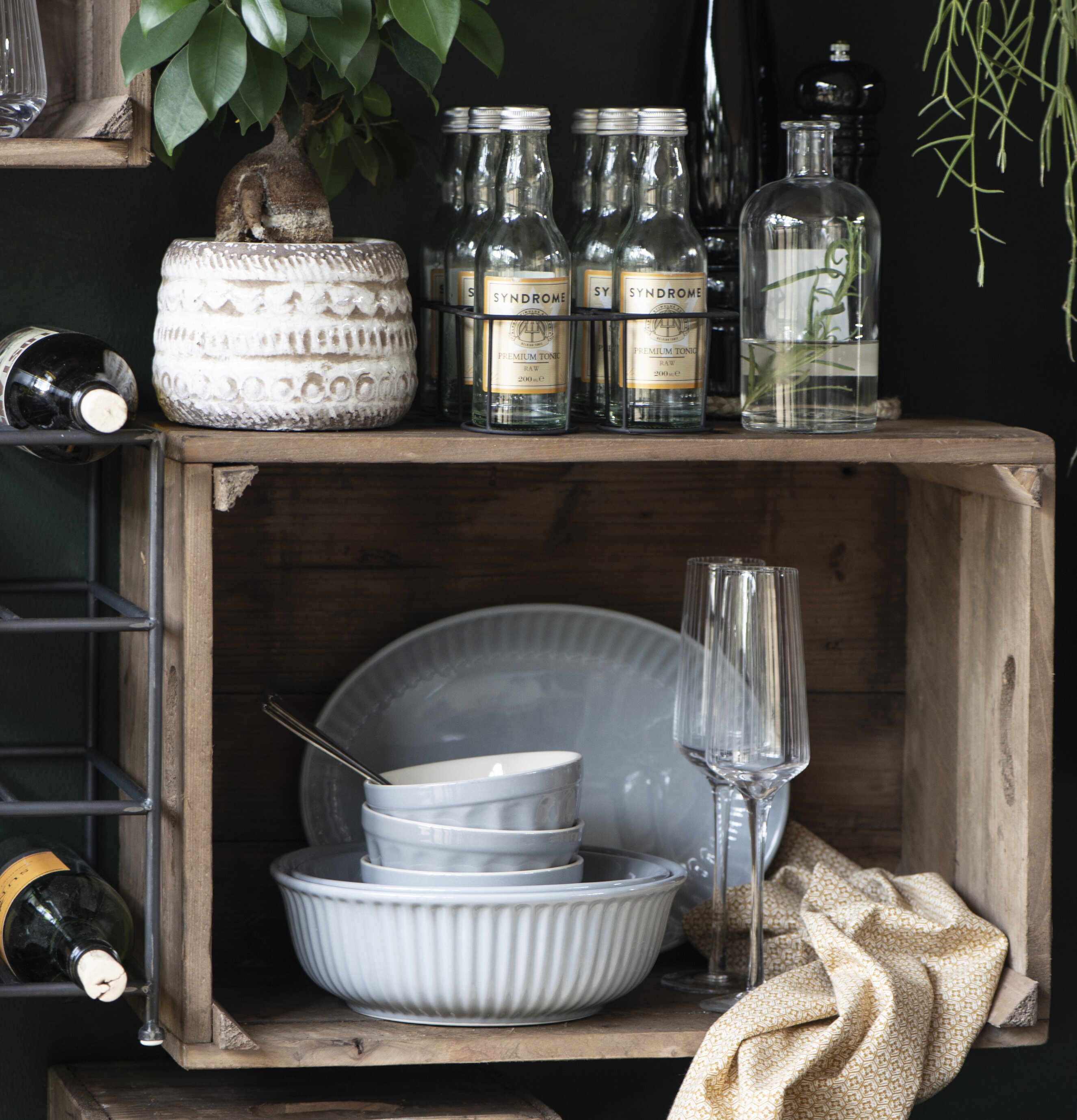 Serveringsskål Mynte - French Grey från IB Laursen i hylla