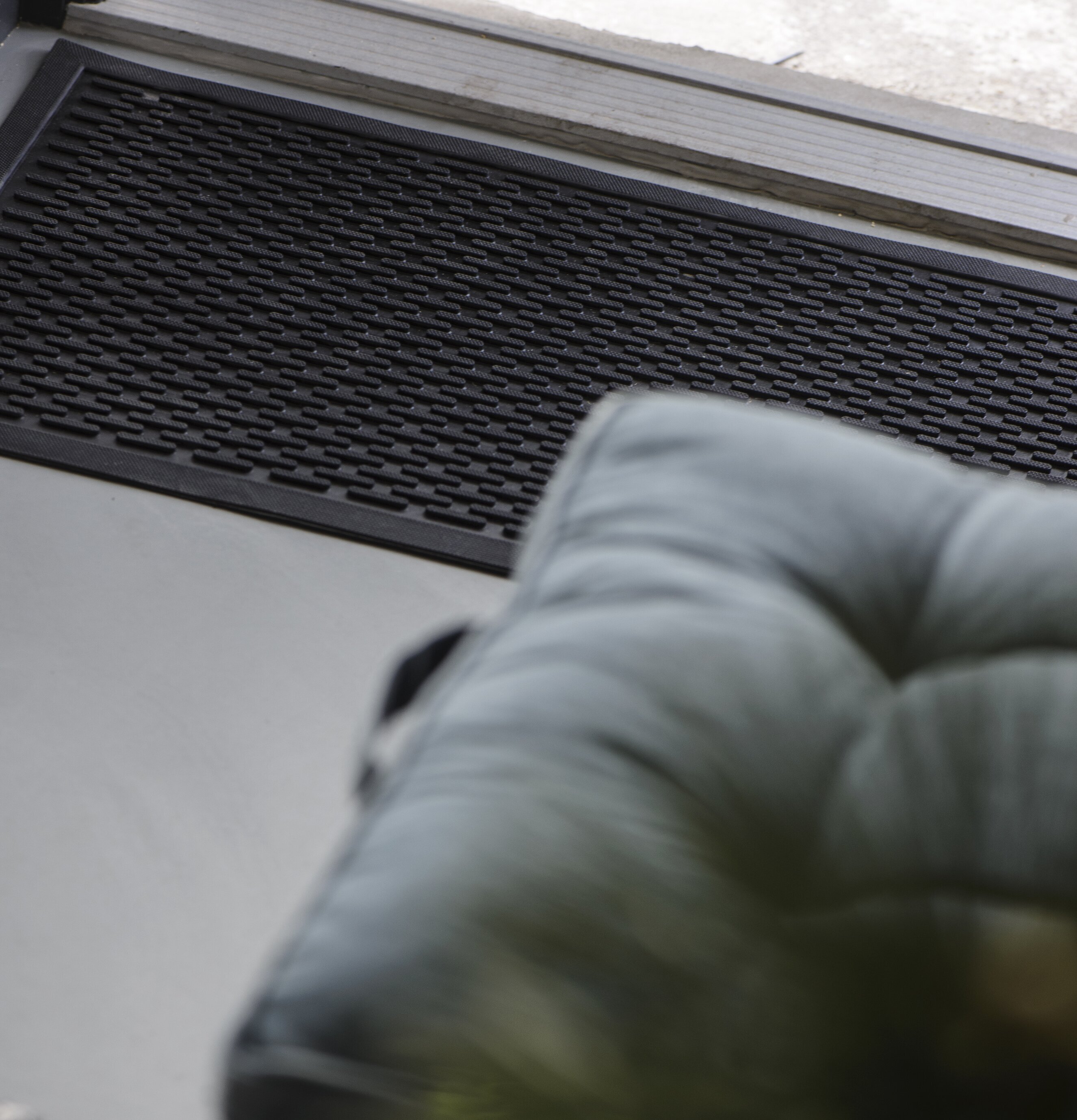 Dörrmatta Svart Gummi från IB Laursen vid ljus entré