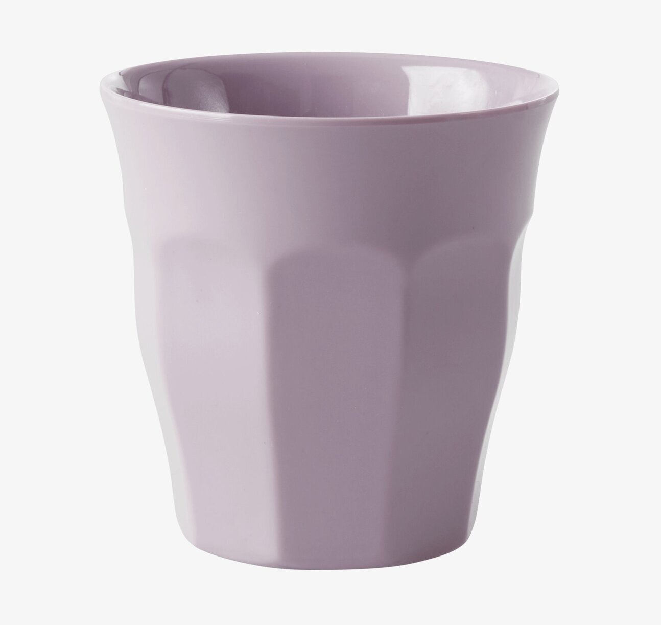 Bild av lavendelfärgad melaminmugg med stilren design
