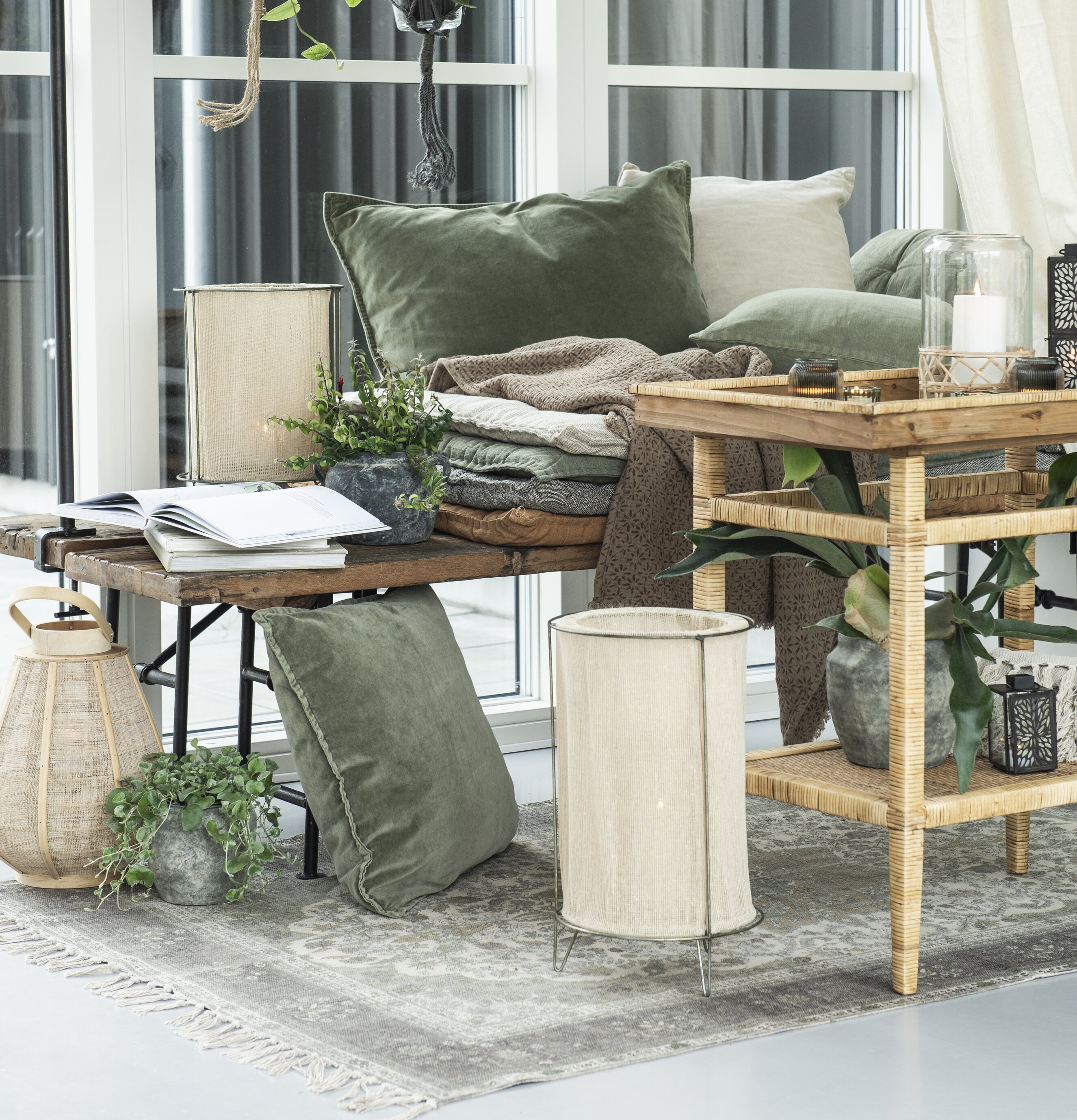 Ljuslykta Beige Medium från IB Laursen i elegant miljö