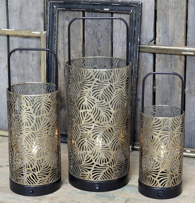 Lanterna Antik Mässing Mellan från Chic Antique i rustik miljö