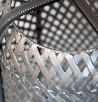 Lampa Flätad Järn Antik Grå från Chic Antique i rustik design