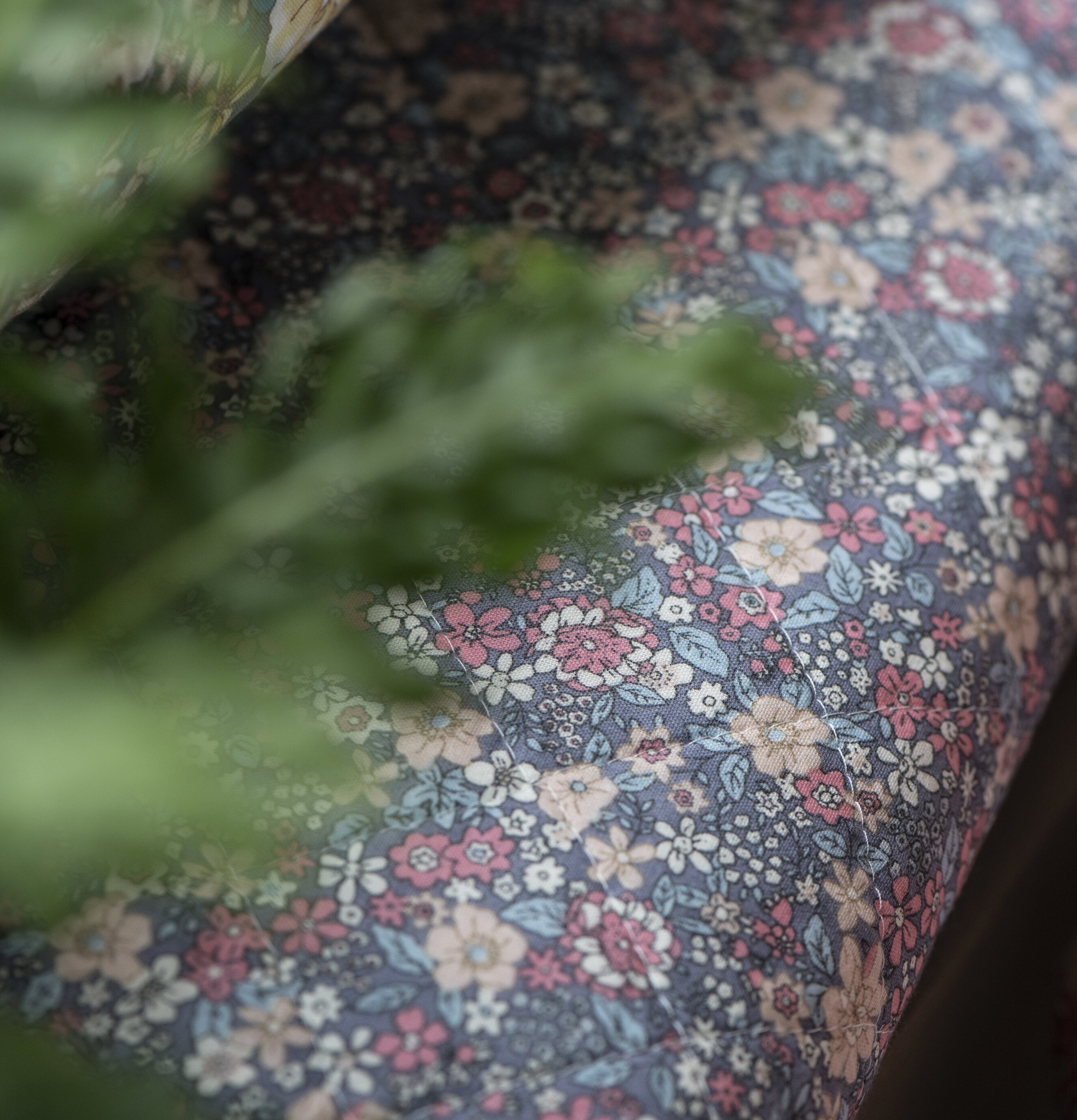 Pläd Lavender With Flowers från IB Laursen med blommönster