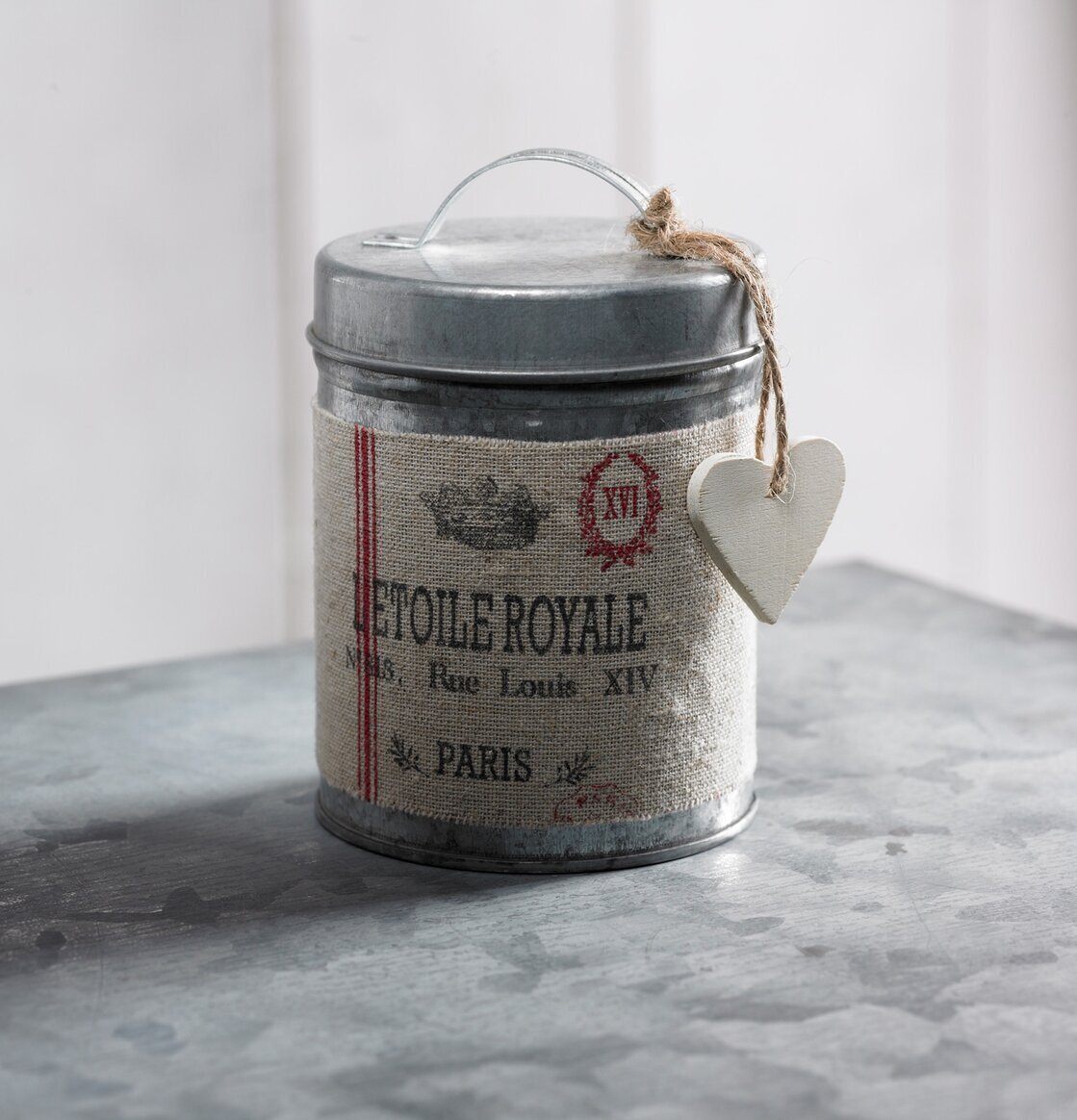 Burk Botanique liten från By ON i rustik och vintage stil