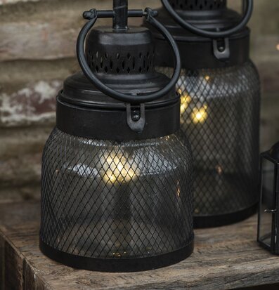 Lanterna LED Metall Nät från IB Laursen på träyta