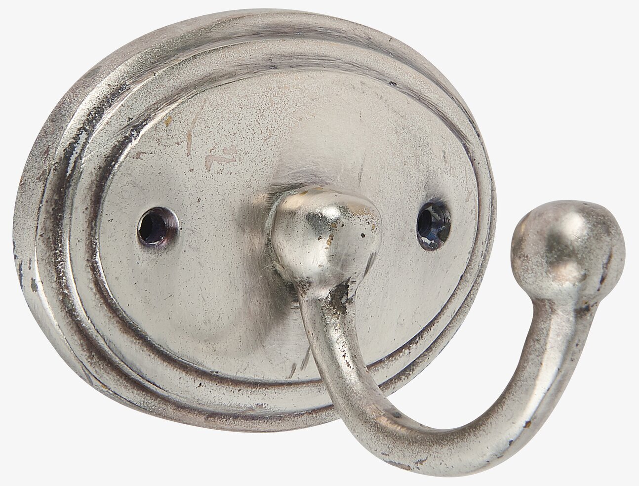 Väggkrok Oval Antik Silver från IB Laursen i fokus