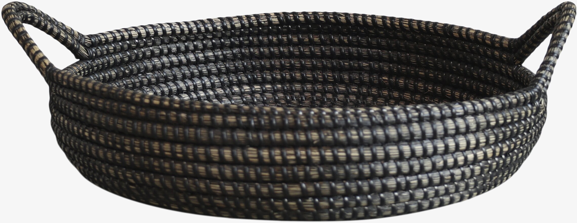 Bricka Med Handtag från Chic Antique med flätad struktur