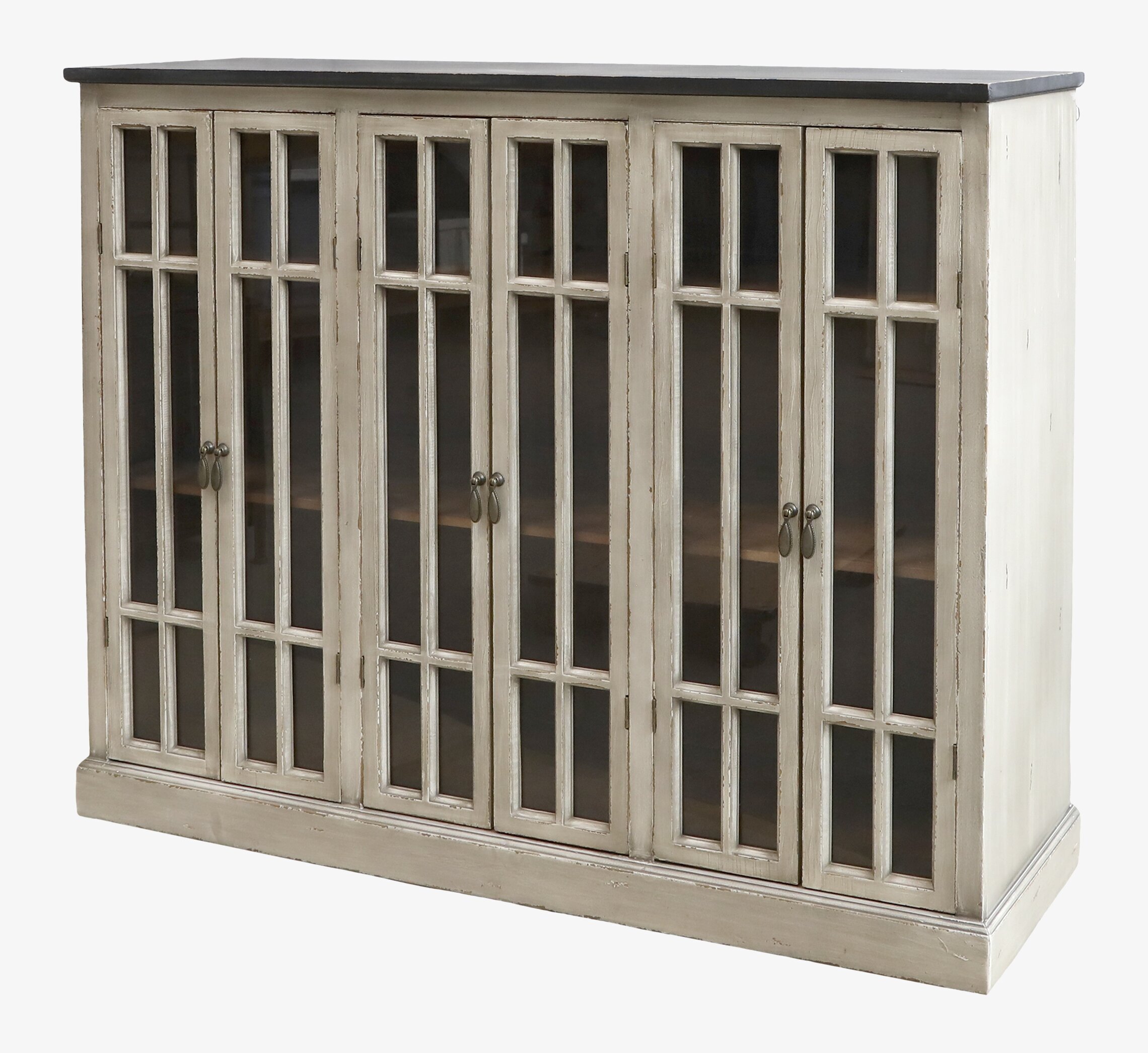 Vitrinskåp Med Spröjsade Luckor från Chic Antique i beige