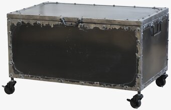 Factory Koffert Hjul från Chic Antique, industriell förvaring