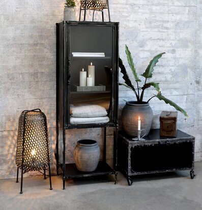 Factory Koffert Hjul från Chic Antique med industriell design