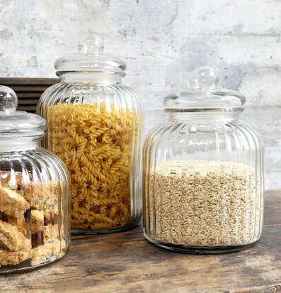 Glasburk Med Lock M från Chic Antique fylld med torrvaror