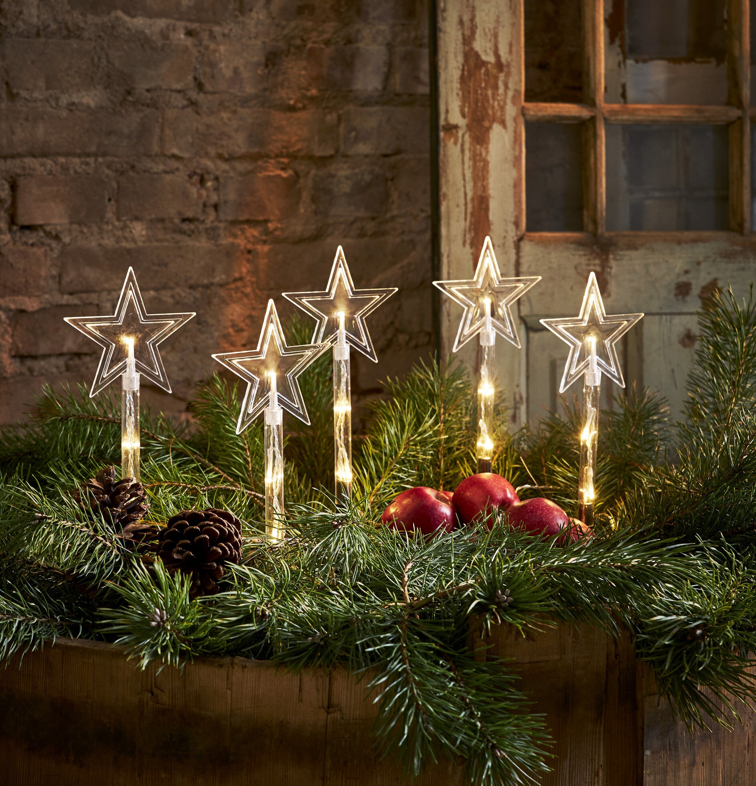 Utomhusdekoration Wandy Star från Star Trading i trädgård