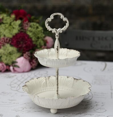 Fat Etagere Antikvit från Chic Antique, tvåvåningsservering