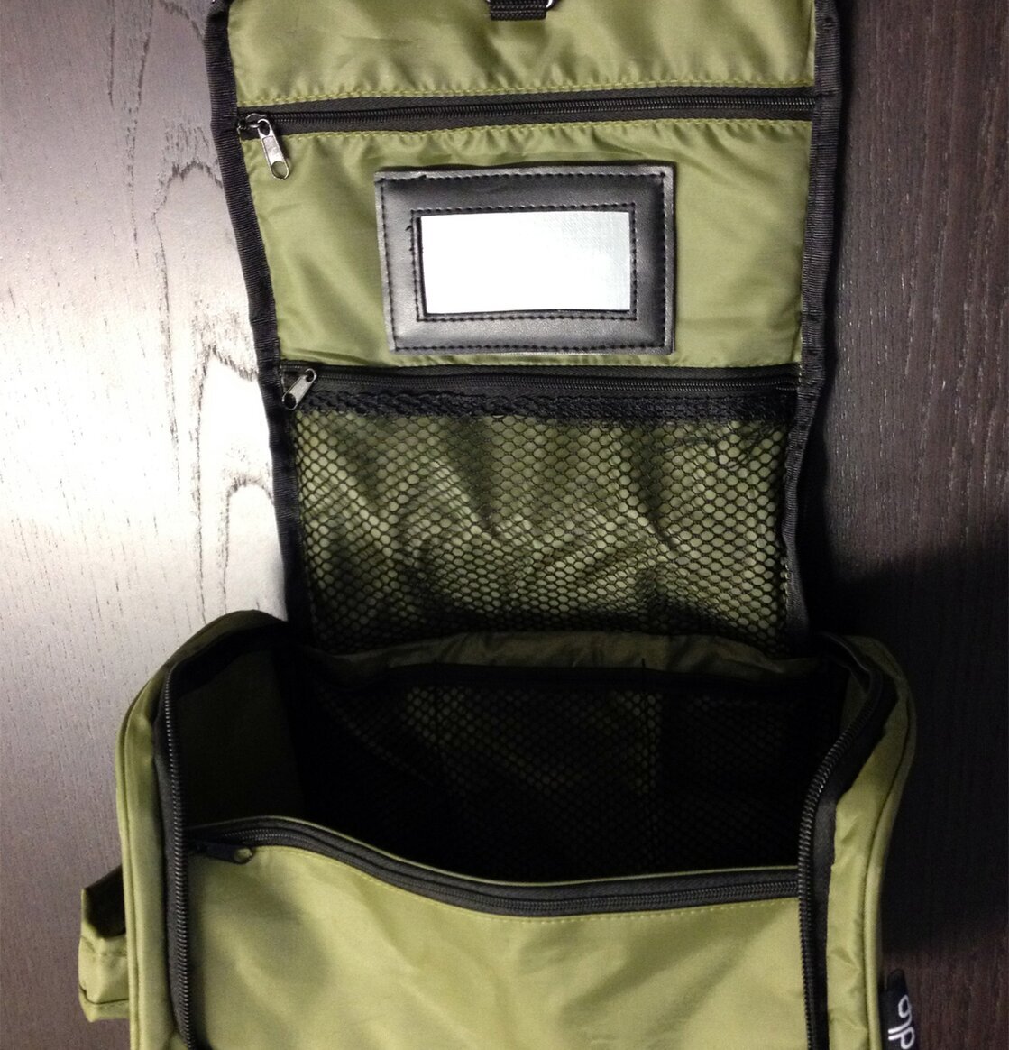 Necessär hängande Kille grön från Derriére la porte