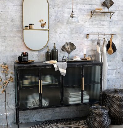 Dekor Blad Stor Mässing från Chic Antique i industriell miljö