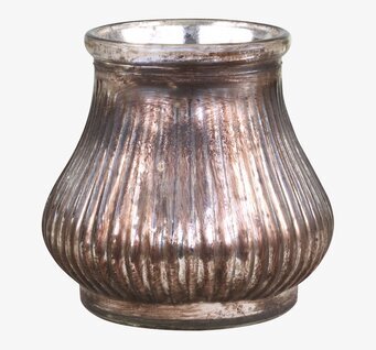 Bild av elegant ljuslykta med antik mocca-finish