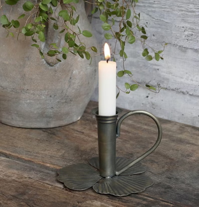 Kammarljusstake Bladverk Antik Mässing från Chic Antique