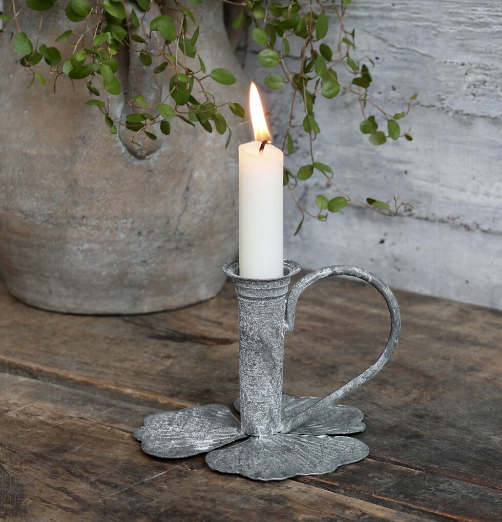 Kammarljusstake Bladverk Antik Zink från Chic Antique