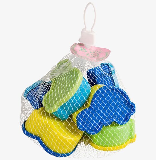 Små Plastburkar Bilar från Rice i färgglad plastnätspåse