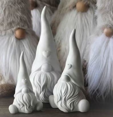 Santa Heartly Liten Vit från Majas Cottage med vita tomtar