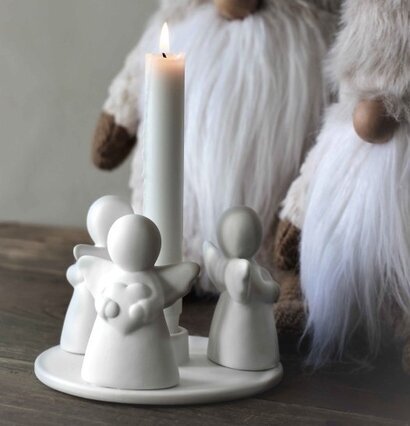 Ljusstake Guardian Angels Trio från Majas Cottage med tomtar