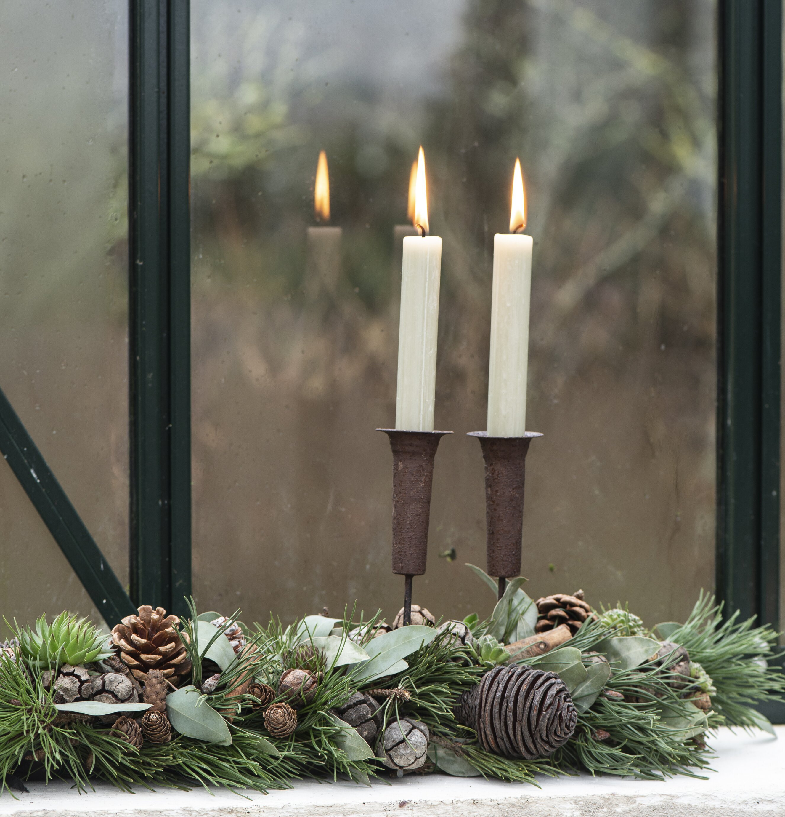 Ljushållare Spjut Rost från IB Laursen i rustik miljö