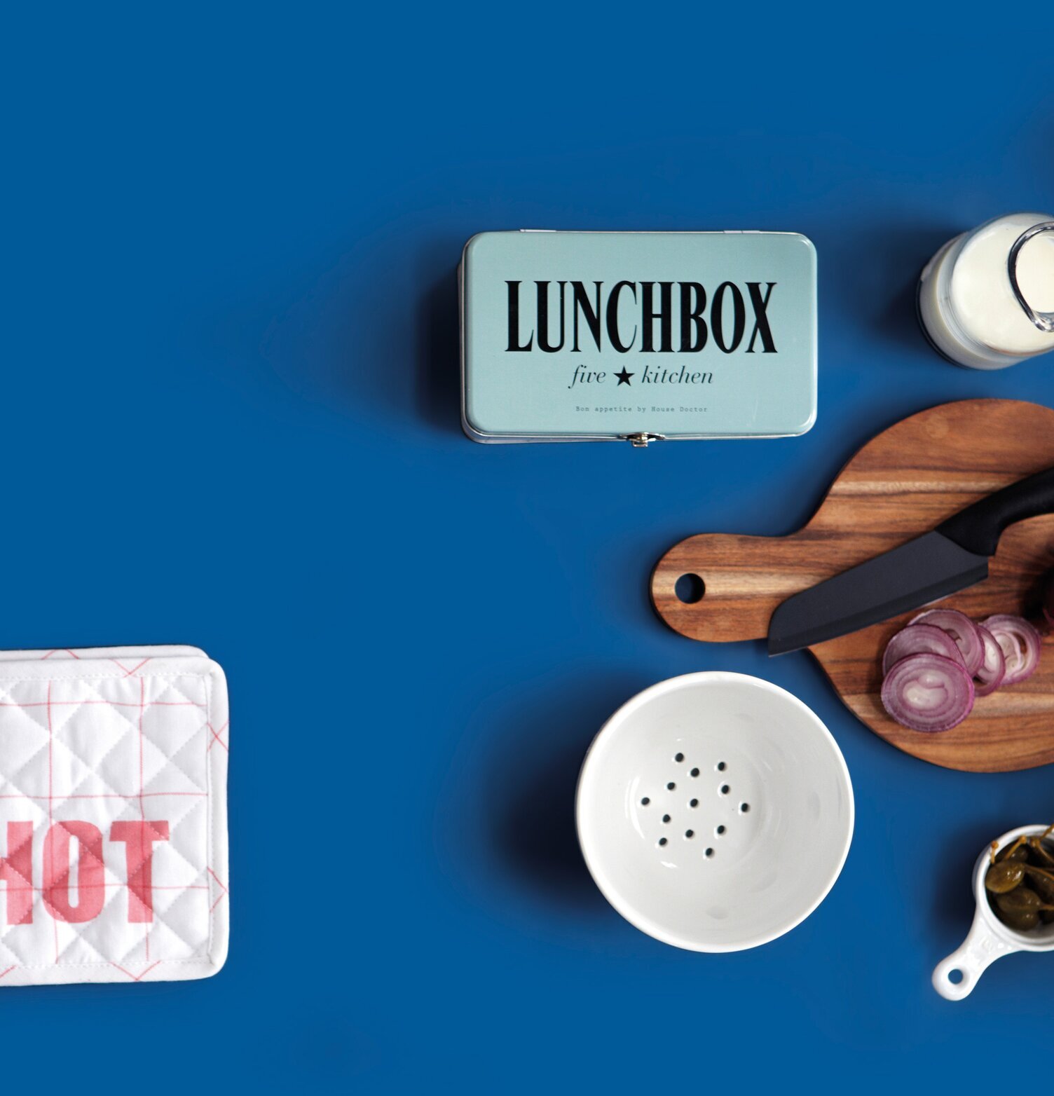 House Doctor Lunchbox 5 Star Kitchen Ljusblå med köksredskap